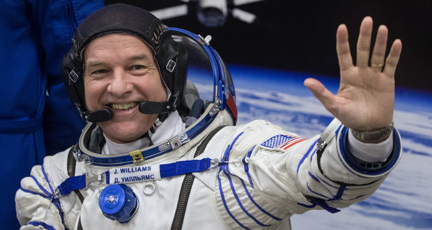 با تجربه ترین فضانورد ناسا پس از 172 روز به زمین بازگشت