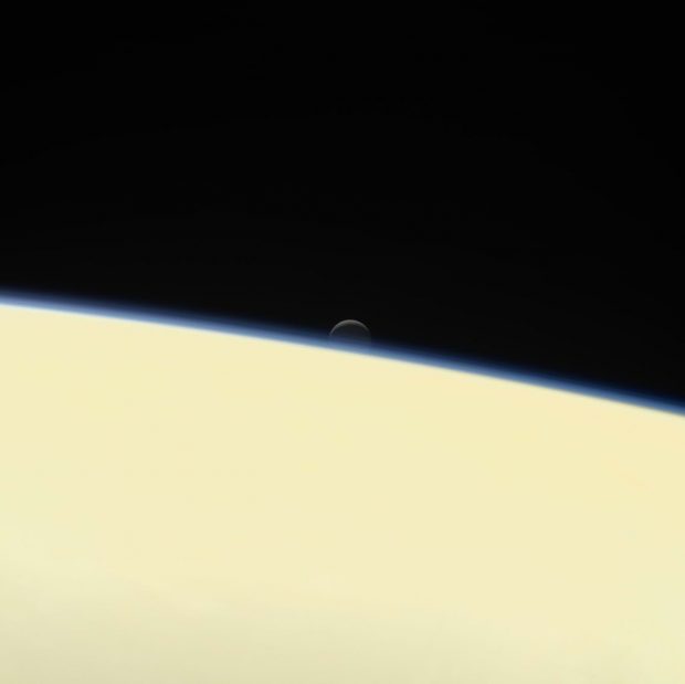 آخرین تصاویر فضاپیمای کاسینی نمایی از لحظات مرگ کاوشگر زحل را نشان می‌دهند